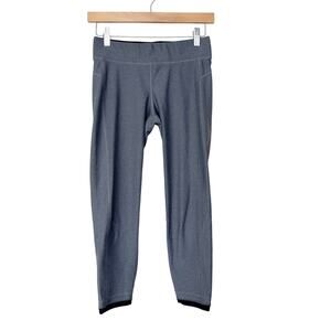 Under Armour Gray Compression Heatgear Cropped Leggings Sz M